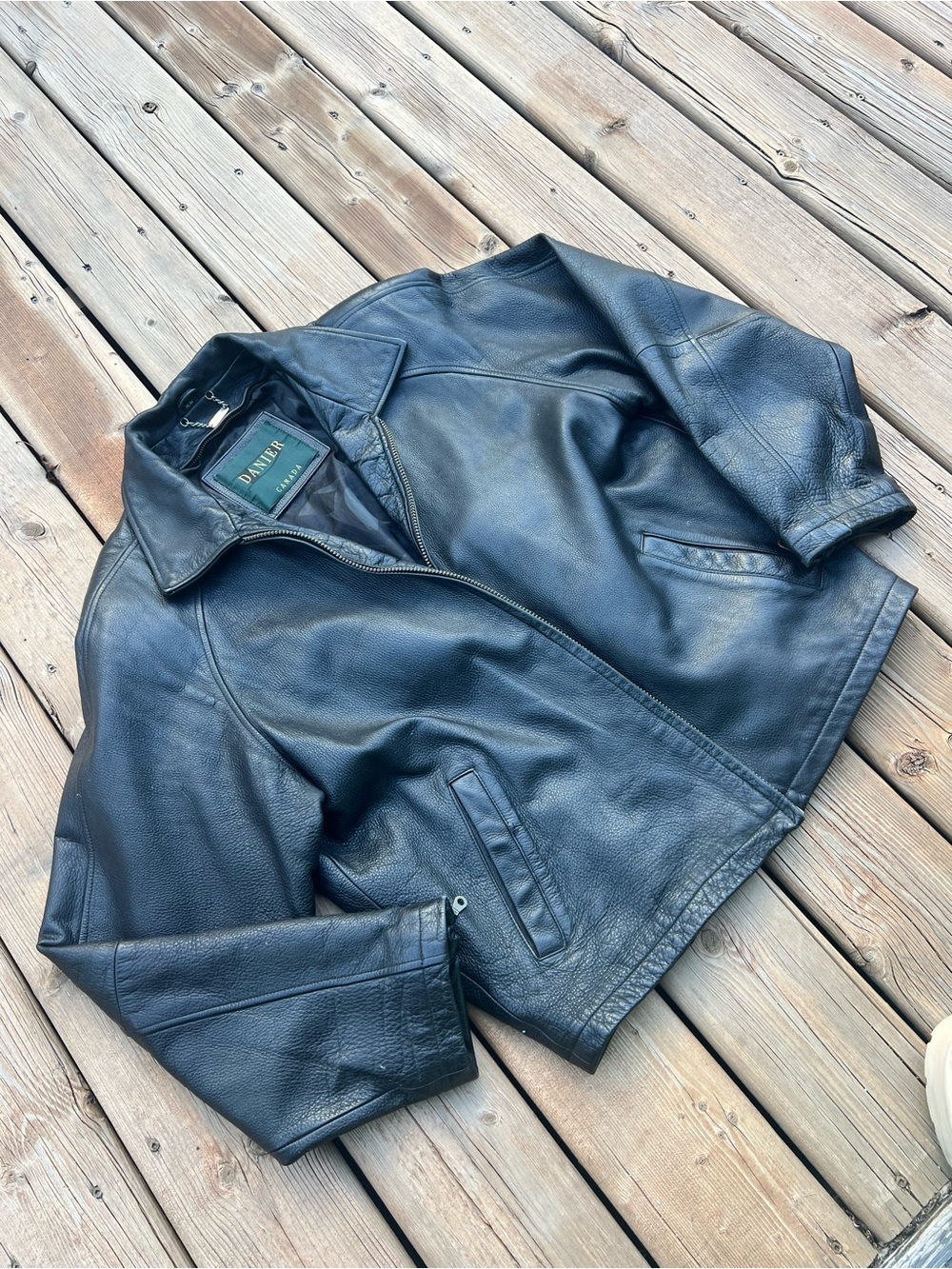 Danier men’s leather bomber jacket